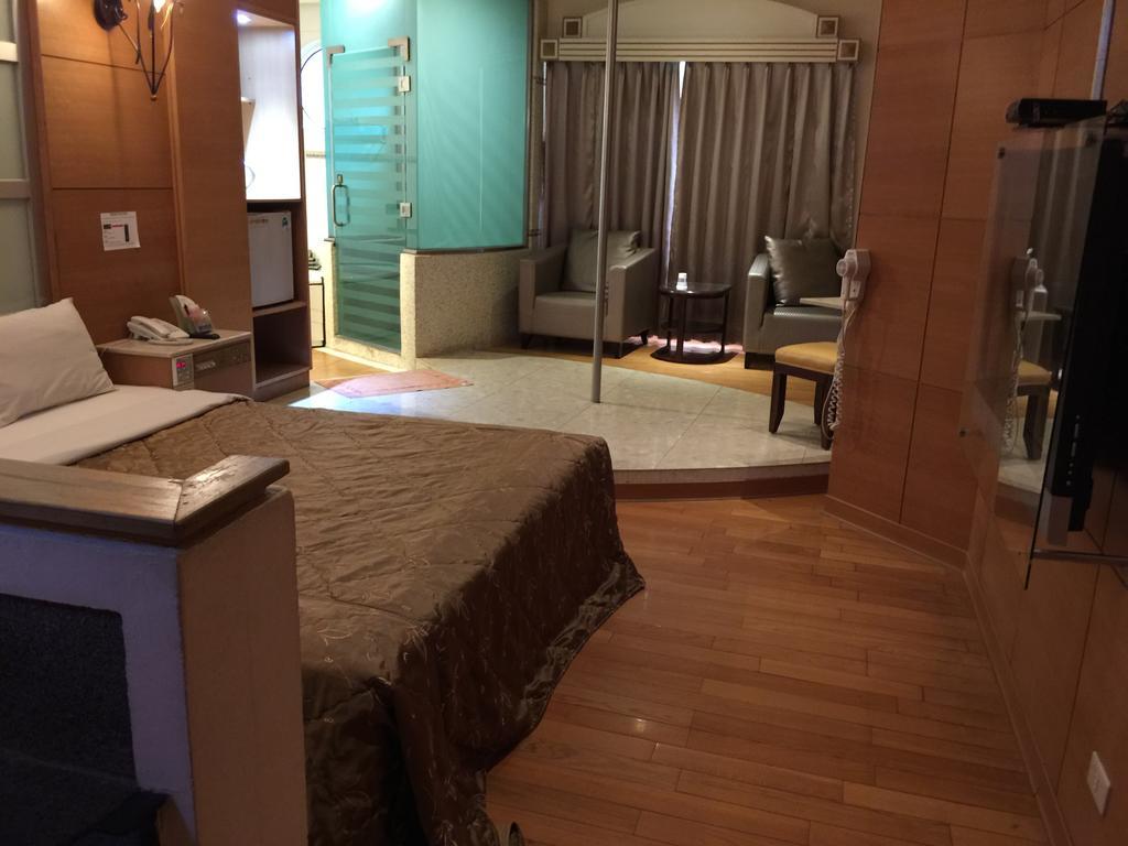 Changsing Business Motel Ταϊνάν Εξωτερικό φωτογραφία